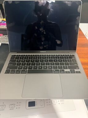 Apple MacBook Air Space Gray Laptop - 13"
